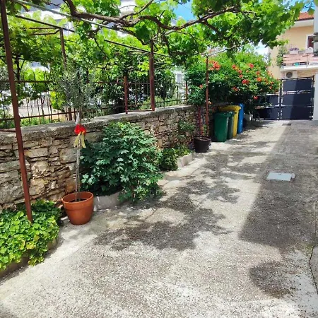 Danima Apartment
